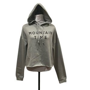 Coastal Culture army green longsleeve crop raw hem hooded sweatshirt extra large